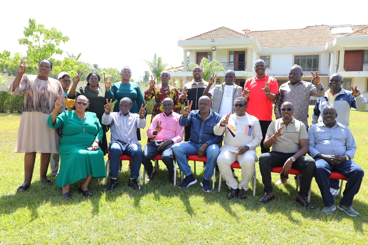 𝐖𝐞𝐬𝐭𝐞𝐫𝐧 𝐋𝐞𝐚𝐝𝐞𝐫𝐬 𝐂𝐥𝐨𝐬𝐞 𝐑𝐚𝐧𝐤𝐬 𝐚𝐬 𝐋𝐮𝐬𝐚𝐤𝐚 𝐏𝐮𝐬𝐡𝐞𝐬 𝐔𝐧𝐢𝐭𝐞𝐝 𝐅𝐫𝐨𝐧𝐭 𝐟𝐨𝐫 𝐑𝐮𝐭𝐨 𝟐𝟎𝟐𝟕