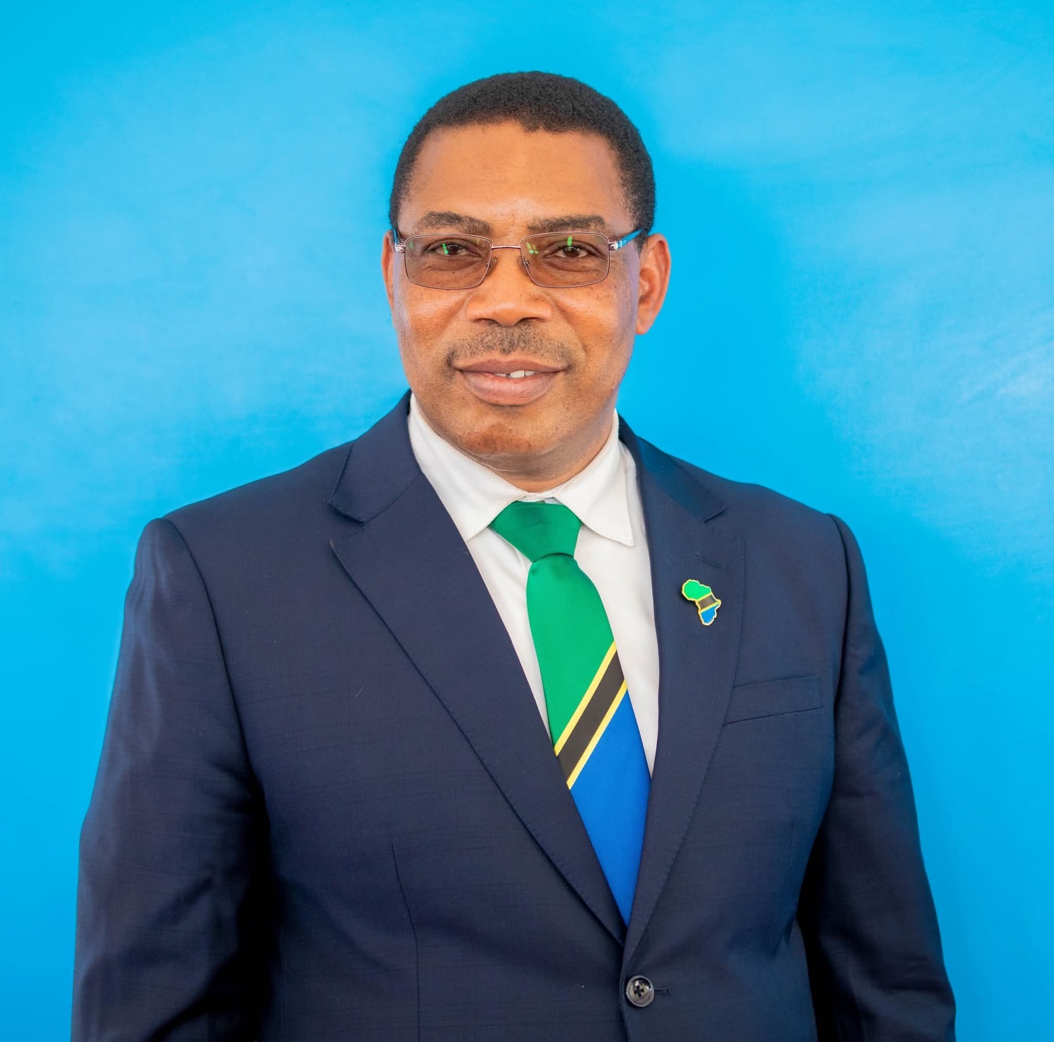 Tanzanian PM assures adequate food supplies, warns against price hikes