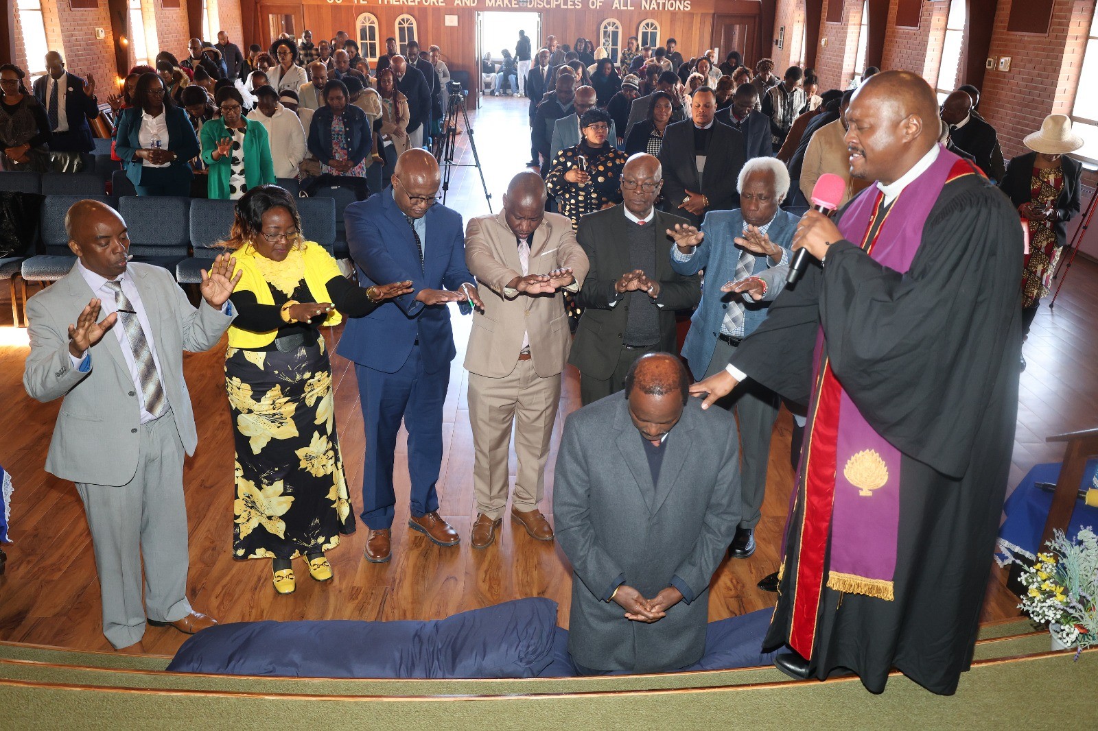 Kalonzo attends Sunday service in US