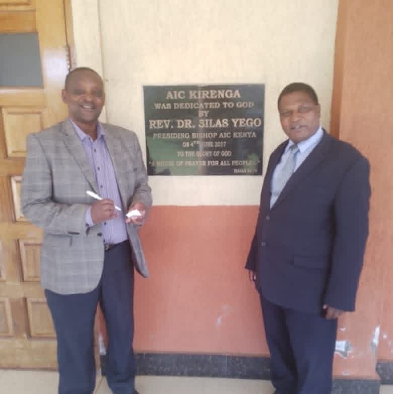 Division in MauMau Group