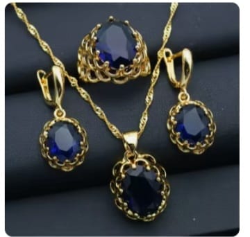 Policemen linked to robbery of Diamond necklace in Kitengela arrested