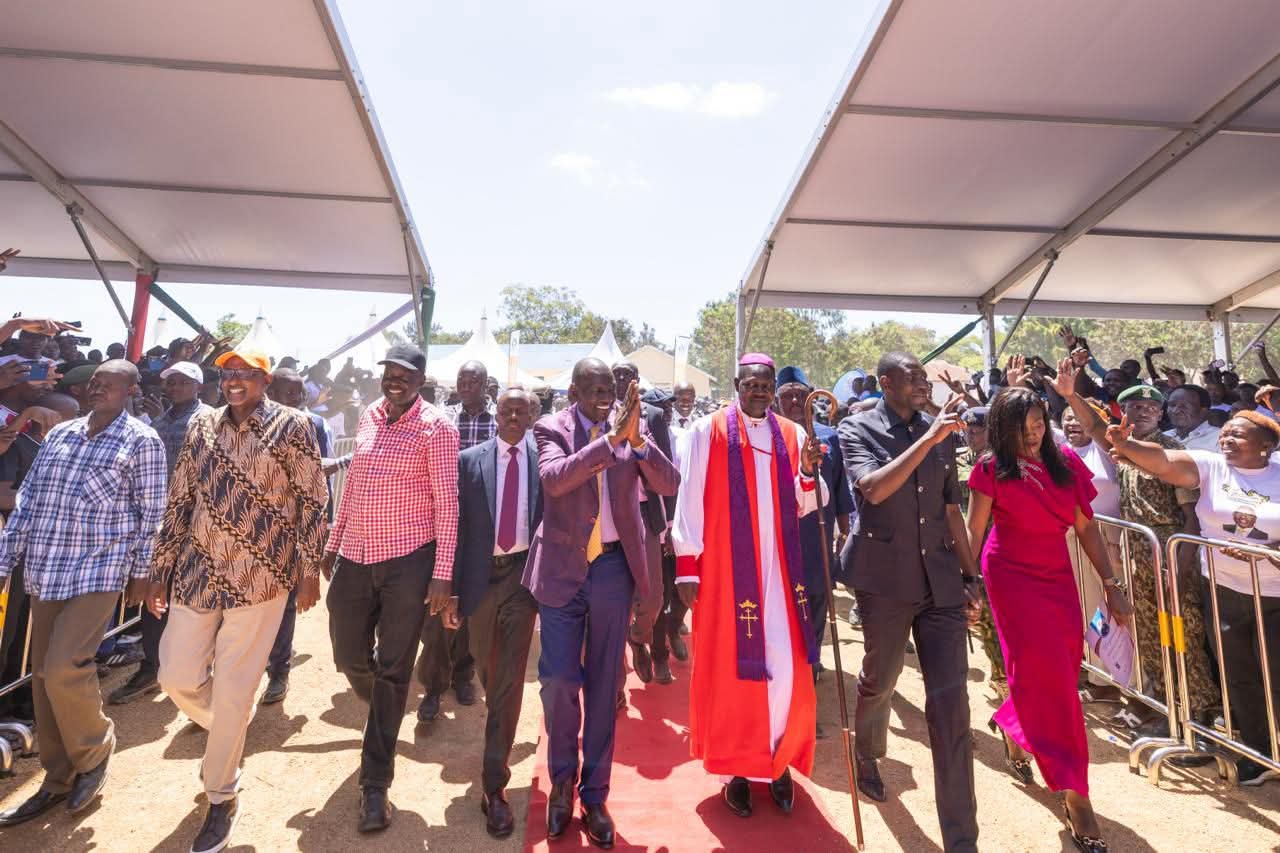 Ruto attends PS Oluga thanks giving ceremony