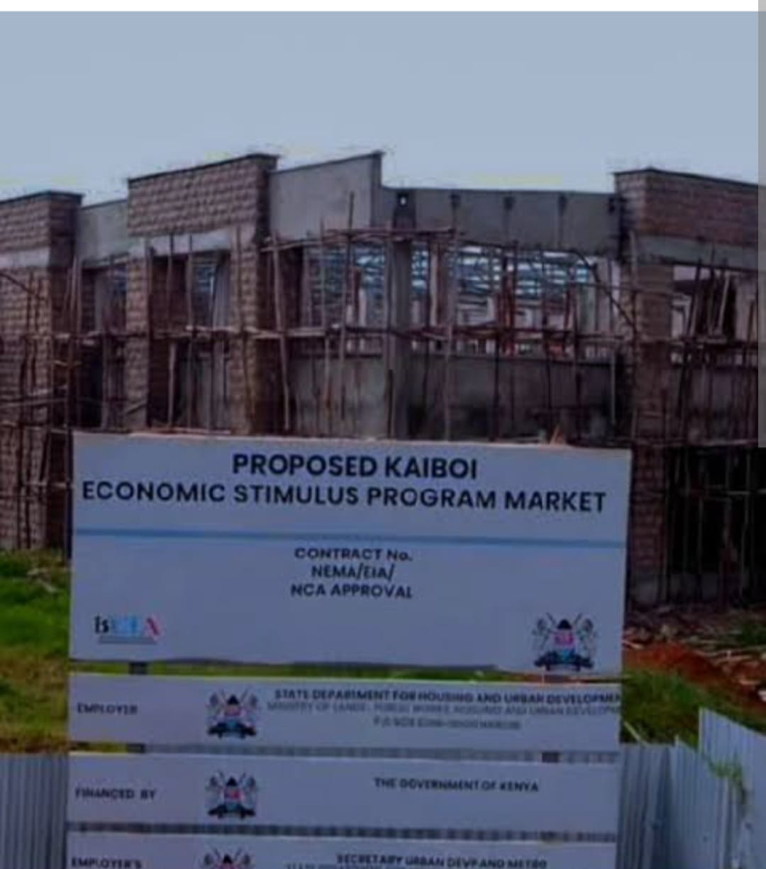 Girlfriend killer seeks refuge at police station