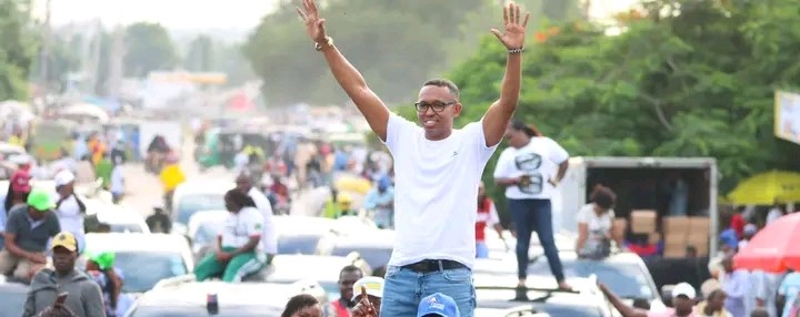 Street talk:Jicho Pevu settles on Wiper for Governor sea