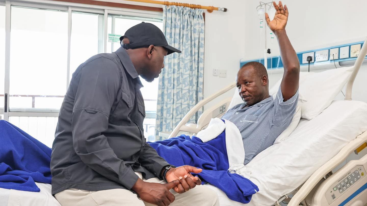 Murkomen visits captain Ruto,holds prayers