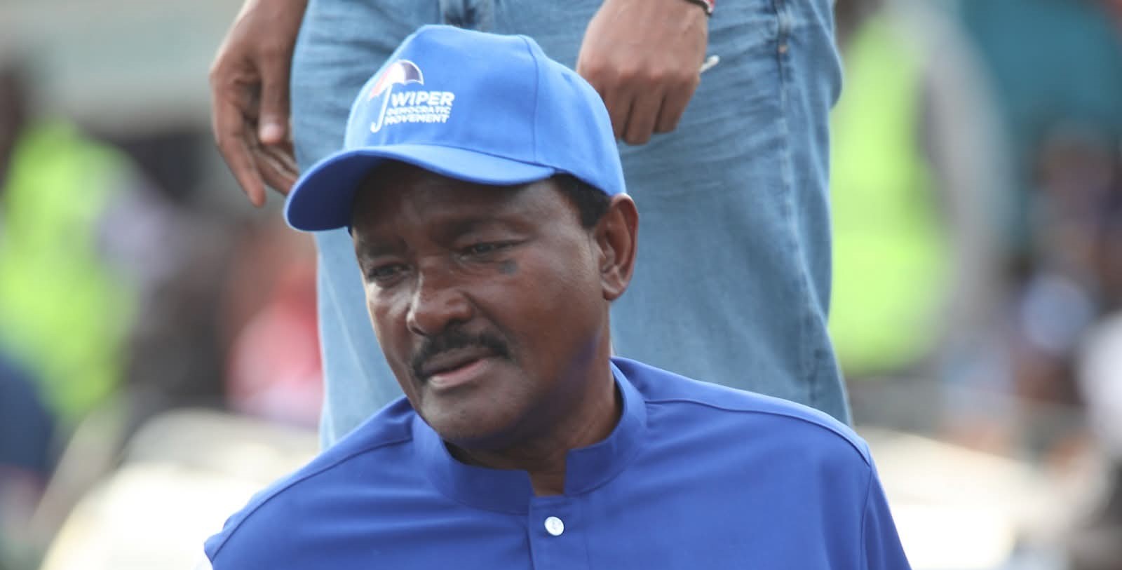 Kalonzo monitors matatu strike from his residence