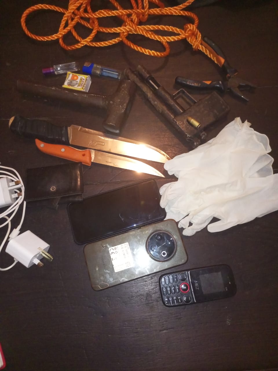 Four arrested at bus park,home made gun, ammunition recovered