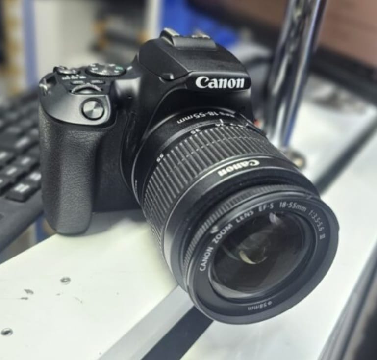 Photographers in Mombasa lured into fake birthday event robbed
