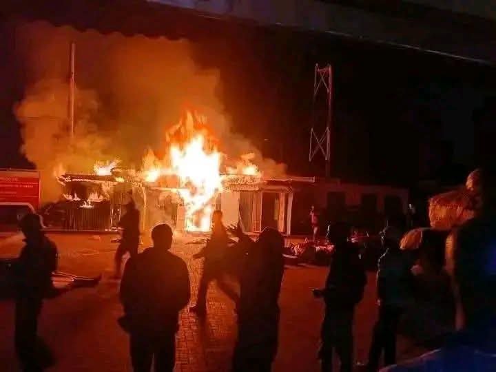 Fire Destroys 14 Stalls at Kisumu Bus Park