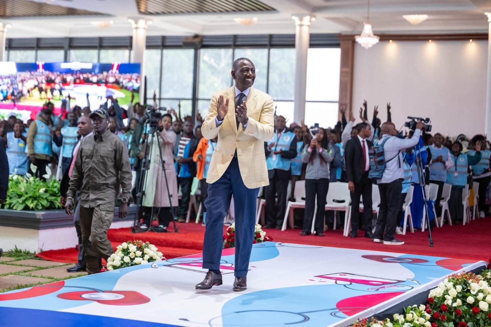 Ruto Hosts Community Health Promoters