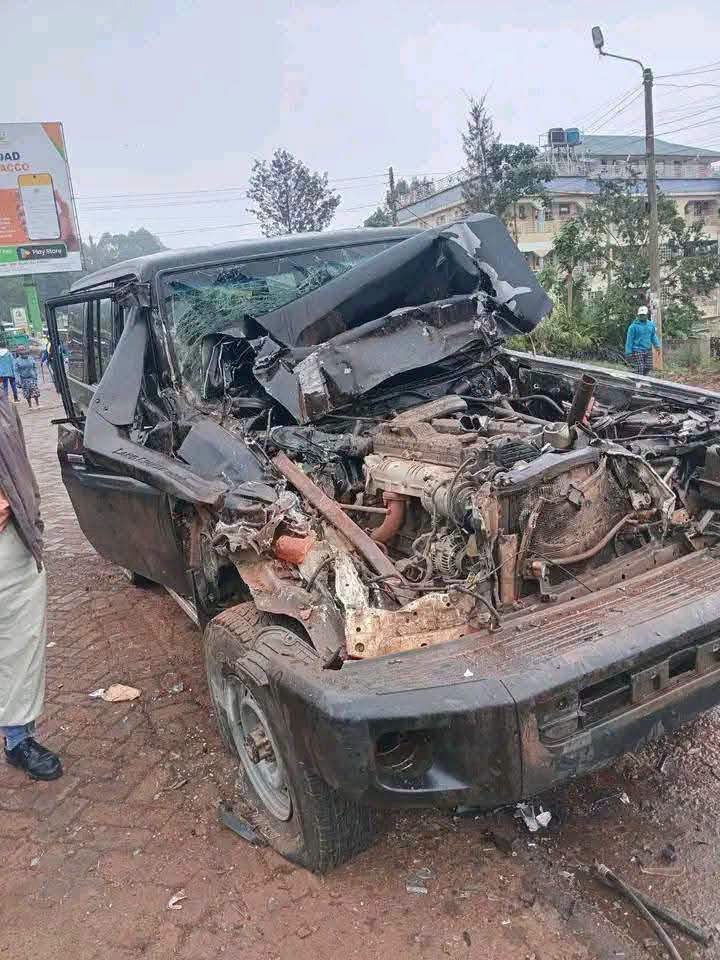 Presidential motorcade accident:Several injured