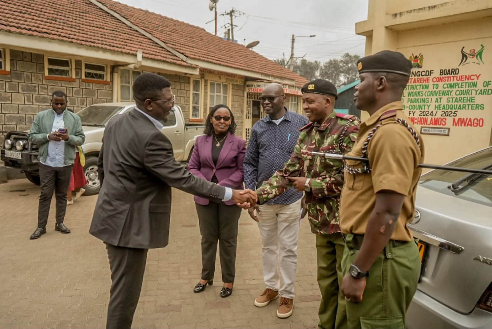 Youth Attack PS Jacob Fikirini’s Convoy in Nairobi, Phones Stolen