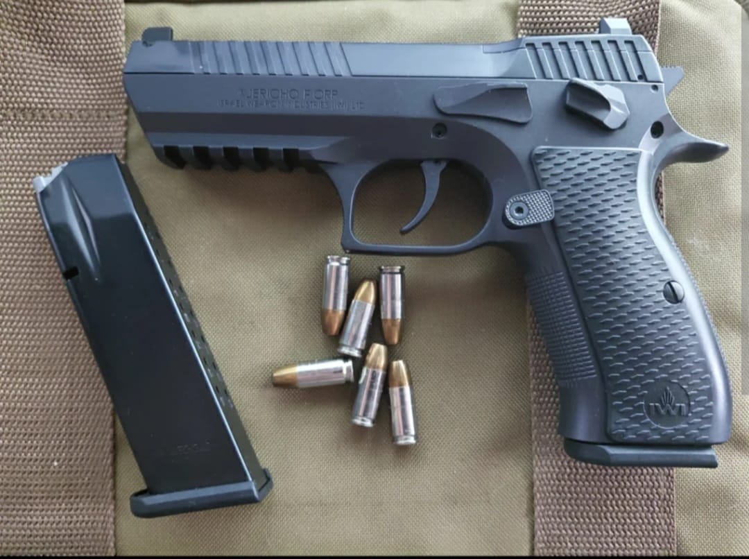 Police Forced to Withdraw as Mob Turns on Officers in Narok