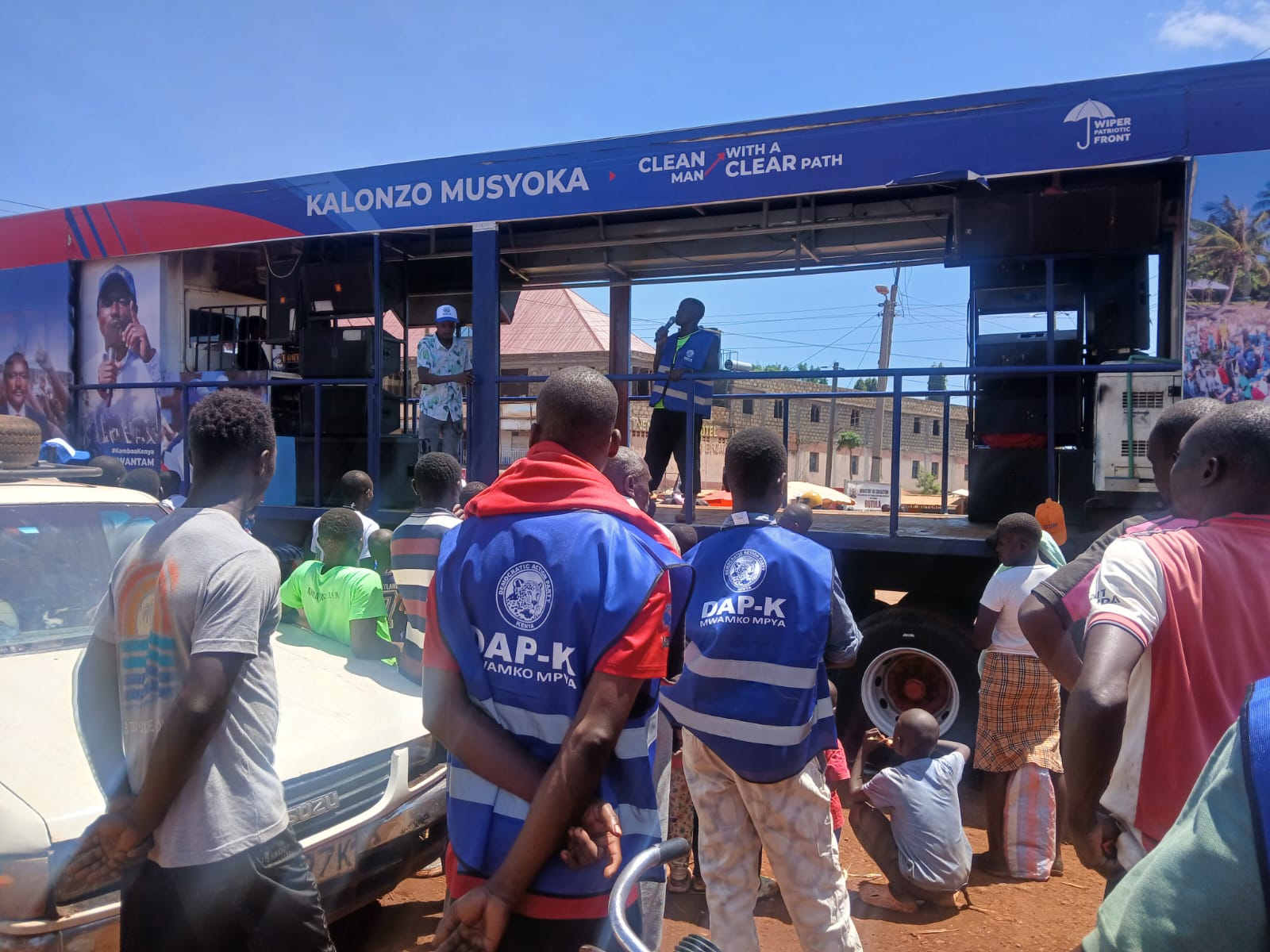 Uchaguzi 2027/319 days:Busia waits for Kalonzo arrival