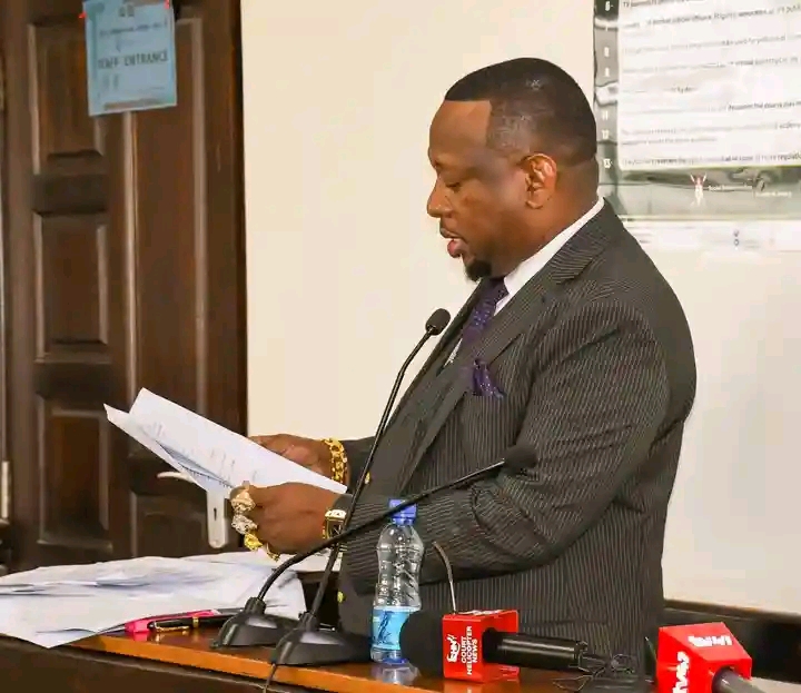 Sonko accuse Uhuru Kenyatta as he defends himself in graft case