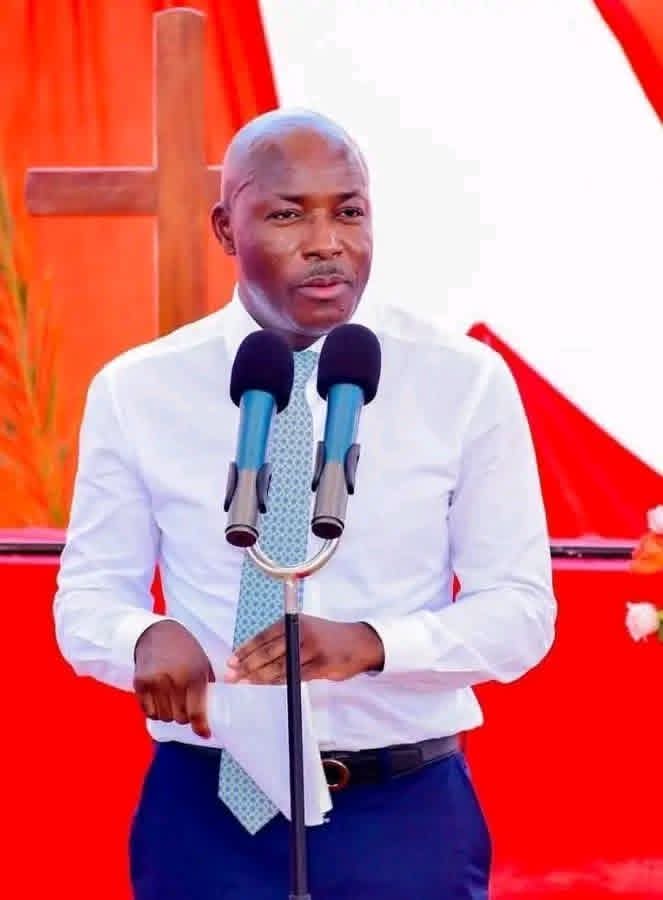 Ken Obura bodyguard gun goes off accidentally at Kisumu Airport