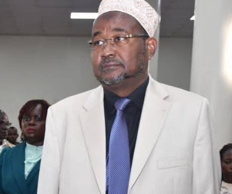 Garsen MP Wario bodyguard fires into the air as youths rob him Sh300,000